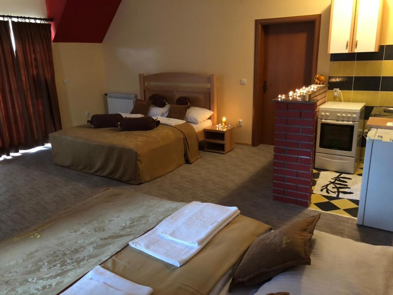 Hotel Dva Goluba Pale Rum bild
