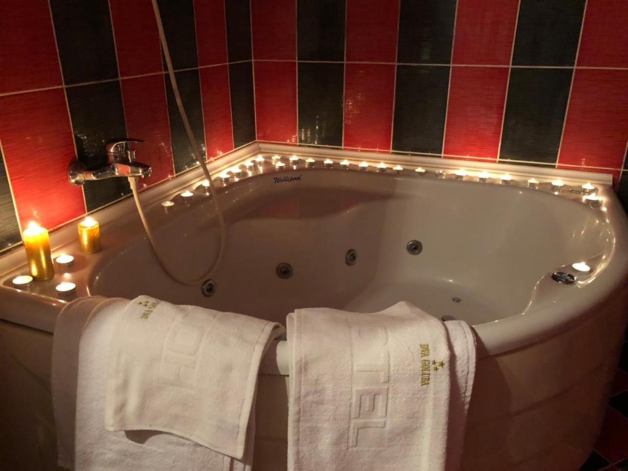 Hotel Dva Goluba Pale Exteriör bild